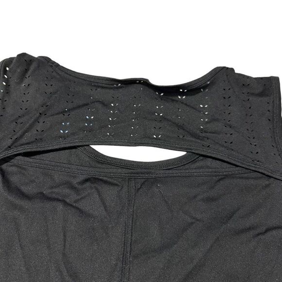 Member’s Mark Women’s Everyday Perforated Tank Size Large - Picture 9 of 12